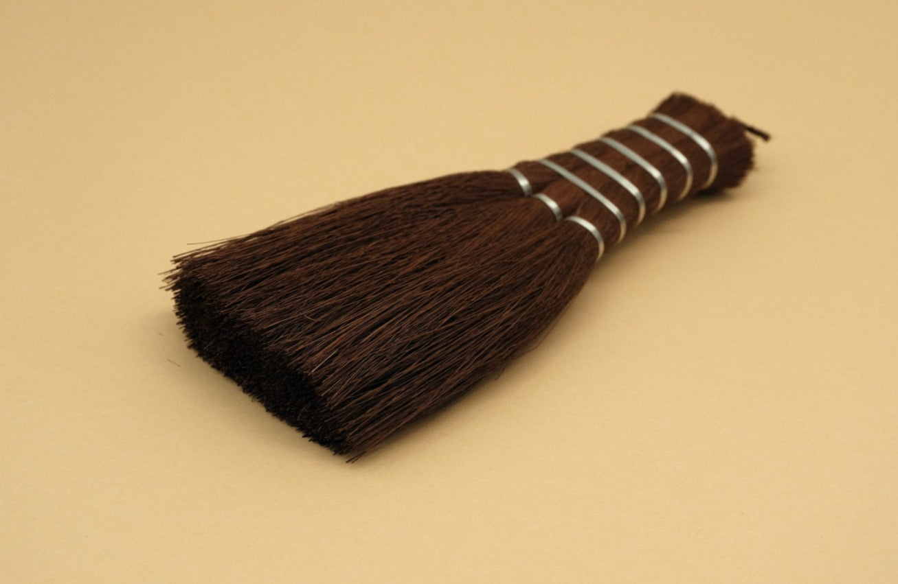 Fern fibre brush