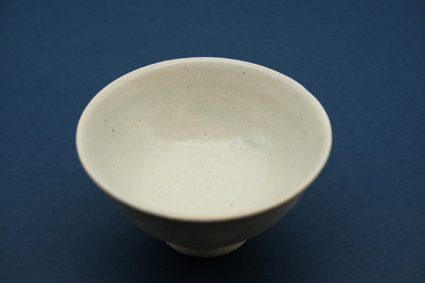 Azmaya Igayaki rice bowl with a white glaze made at the Kōbō kiln in Mie