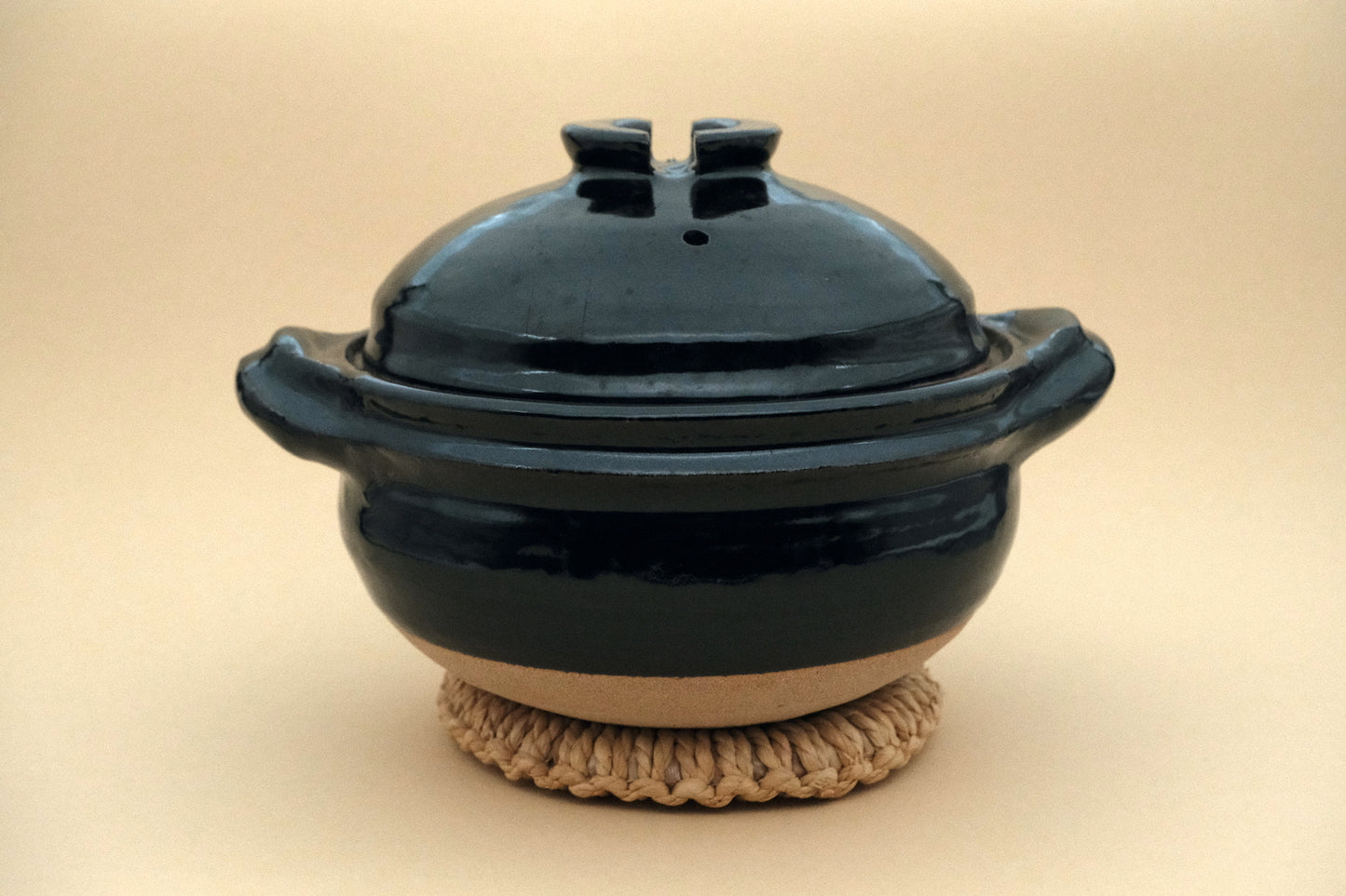 Azmaya Igayaki 3 go rice cooker donabe clay pot made at the Kōbō kiln in Mie