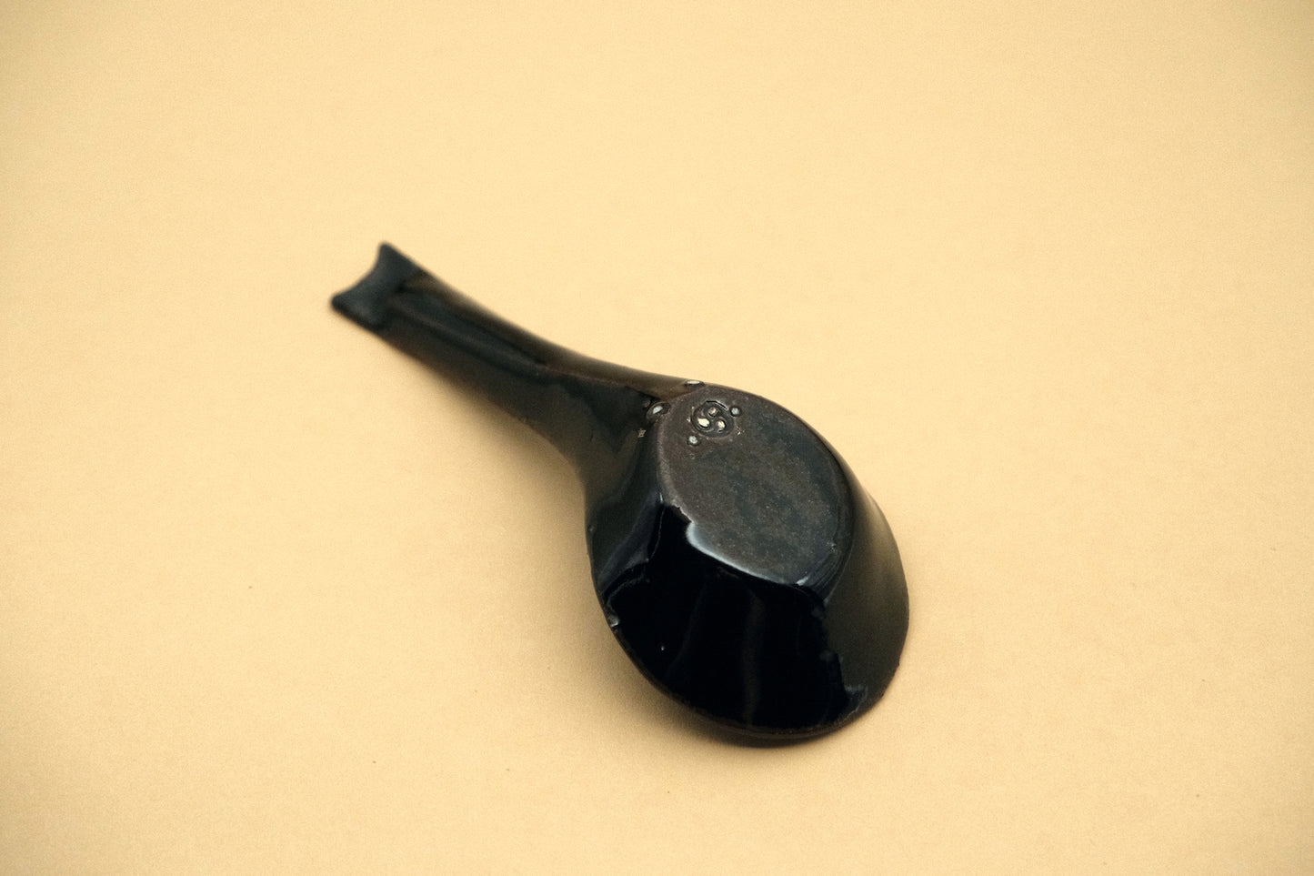 Azmaya Igayaki renge soup spoon with a black glaze made at the Kōbō kiln in Mie