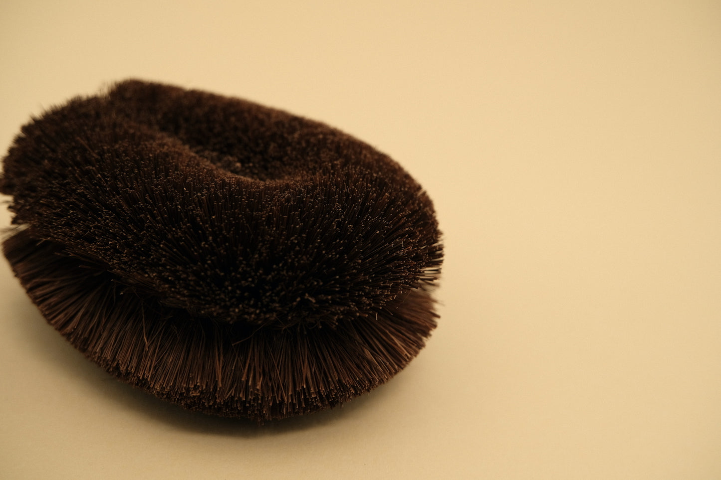 Kamenoko Gokujime tawashi palm fibre brush No.1