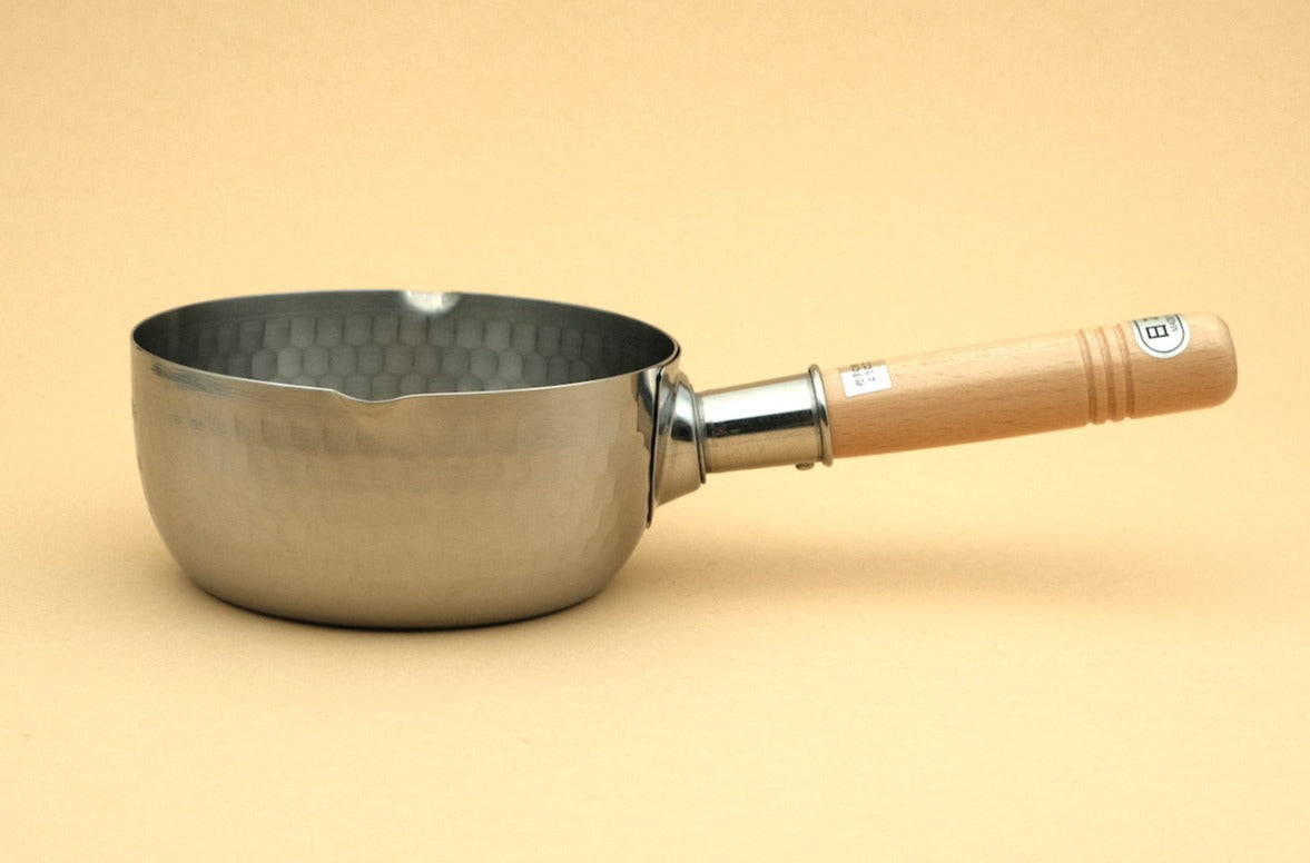 Yukihira sauce pan made of stainless steel with a wooden handle 14